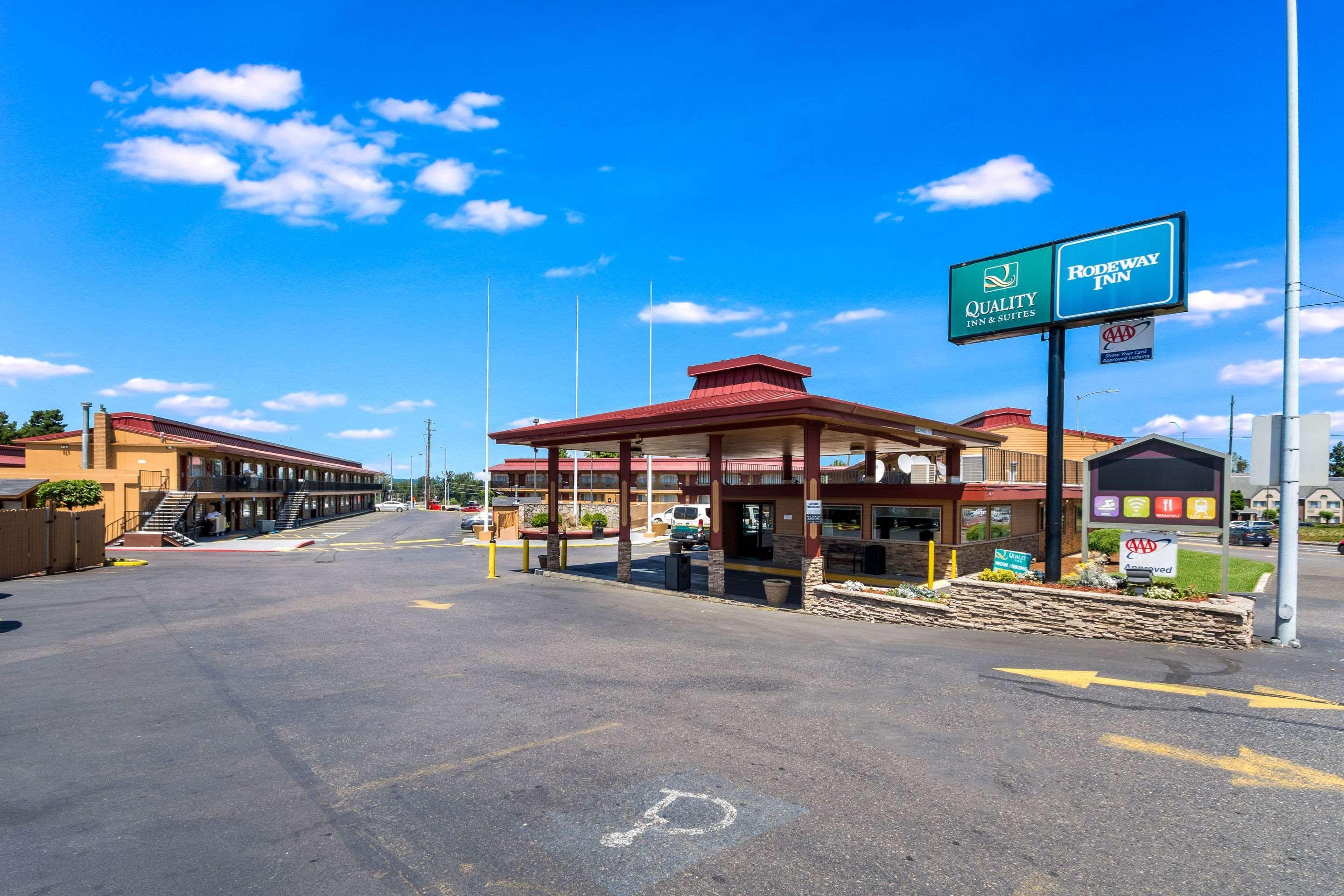 Rodeway Inn Portland Airport Exterior photo